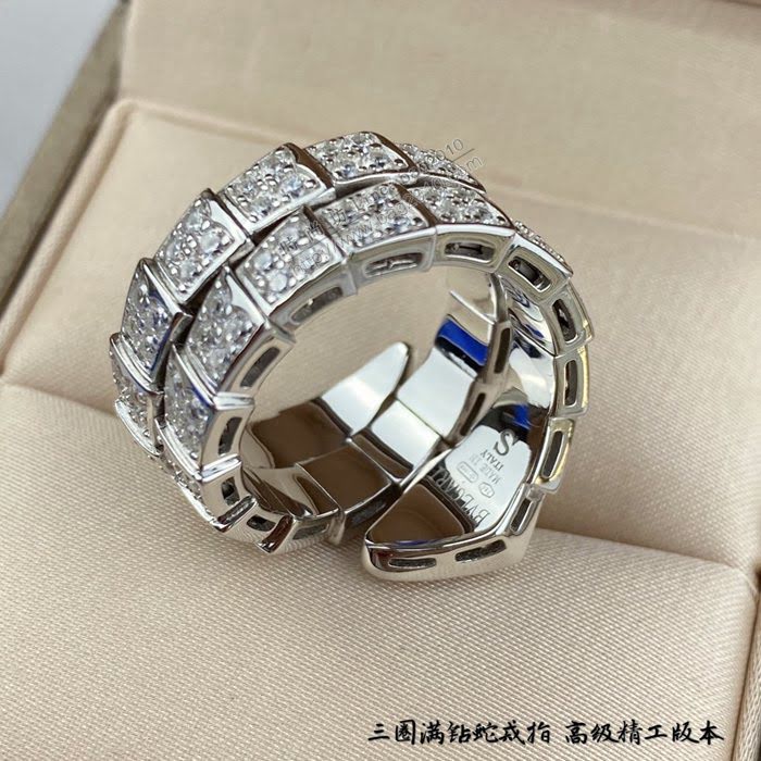 Bvlgari飾品 寶格麗寬版雙圈滿鑽蛇純銀戒指  zgbq3284